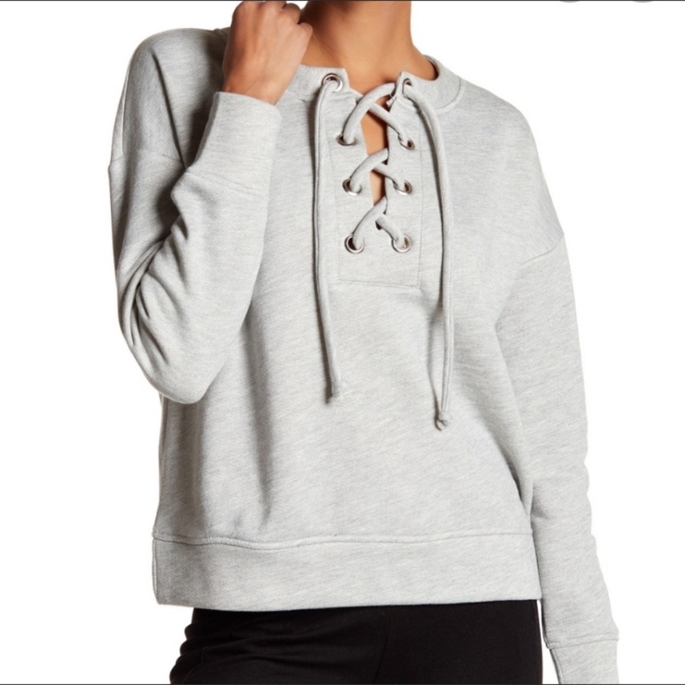 Harlowe & Graham Lace Front Cozy Sweatshirt. Size Large.